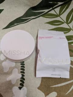 ミシャ　クッションファンデーションのサムネイル
