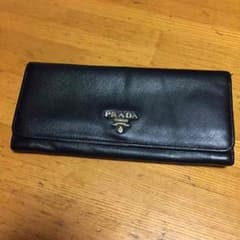EXILE❤︎LOVE様専用【中古品】PRADA 財布のサムネイル