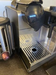 期間限定値下げ⭐︎Nespresso エスプレッソマシン　ラティシマ　プラスのサムネイル