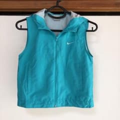 NIKE ナイキ ベスト 値下げしました！のサムネイル