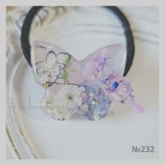 №232 ぶら下がり猫ちゃん×蝶々 レジンヘアゴム ハンドメイド - メルカリ