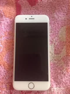 値下げ致します。iPhone 6 Gold 16 GB auのサムネイル