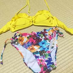 ビキニ 訳ありでお安く！のサムネイル