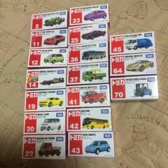 セール中 新品 トミカ まとめ売り 17台のサムネイル