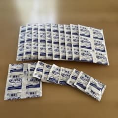 ポリデント酵素入り入れ歯洗浄剤のサムネイル