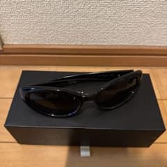 Rieti ブラック キャットアイ サングラスのサムネイル