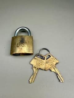 米軍放出未使用品 AMERICAN LOCK 南京錠 パドロック U.S.刻印 - メルカリ