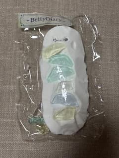 BettyDiary Squishy Decoration White