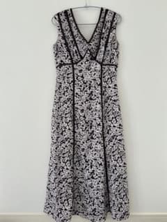 Helipto⌇Lace Trimmed Floral Dress - メルカリ