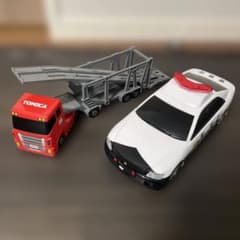ポケットトミカ　ビッグシリーズ　おかたづけパトカー　おかたづけキャリーカー