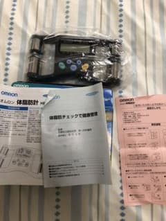 ★★OMRON 体脂肪計 HBF-302 【購入定価7875円】★★のサムネイル
