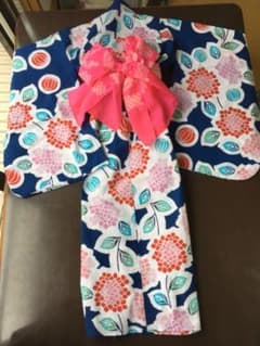 浴衣 女の子 紫陽花  紺地のサムネイル