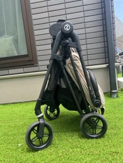 Cybex MELIO 2024年式 ベビーカー ベージュ（値下げ交渉可） - メルカリ