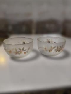昭和レトロ すりガラス 小鉢 2個セット 花柄 金縁 デザートカップのサムネイル