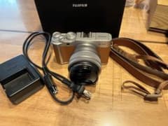 FUJIFILM X-A7 シルバー/オレンジ 本体のサムネイル