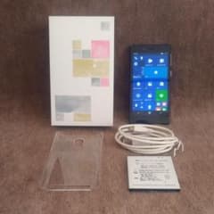 FREETEL KATANA 02 Windows 10 Mobile搭載 美品のサムネイル