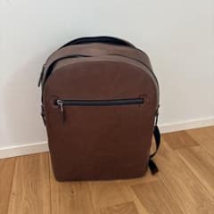 ZARA リュックのサムネイル