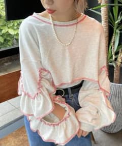 【HELLO.SANFRANCISCO】カットアウトフリルトップス