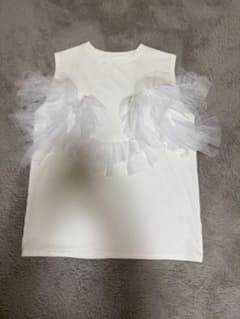 Thumbnail of フリル付きホワイトノースリーブTシャツ