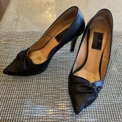 LANVIN COLLECTION黒本革カシュクールパンプスのサムネイル