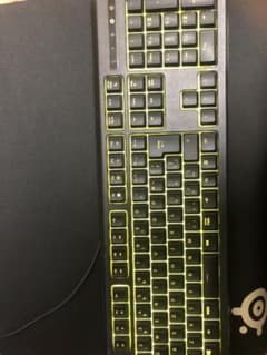 Razer ORNATA CHROMA キーボードのサムネイル
