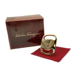 Salvatore Ferragamo スカーフリング ロゴ ゴールド