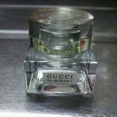 GUCCI香水のサムネイル