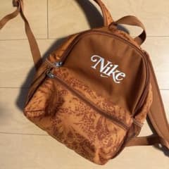Nike ミニリュック ブラウン 総柄のサムネイル