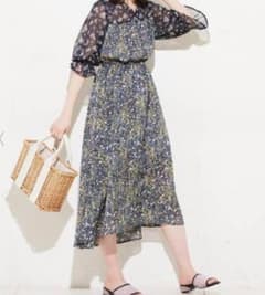 新品未使用 タグ付き ナチュラルクチュール プレイフルワンピースのサムネイル