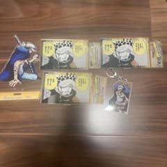 ONE PIECE トラファルガー・ロー アクスタ アクキーのサムネイル