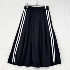 ブラウニー【F】黒 ロングフレアスカート 白ライン ジャージ タック