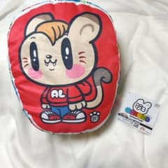 GENERATIONS ジェ猫 ダイカットクッション 白濱亜嵐　赤　②
