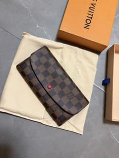 新品未使用 ルイヴィトン ダミエ ポルトフォイユ・サラ 長財布 箱 保存袋付のサムネイル