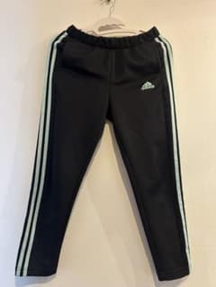 adidas ブラック ３本ラインジャージ140cmのサムネイル