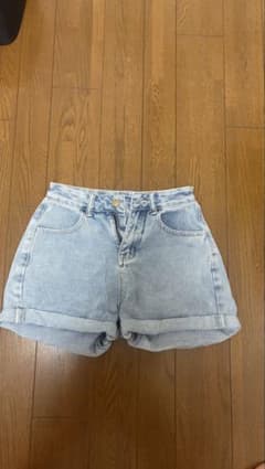 GRL レディース デニムショートパンツ ライトブルーのサムネイル