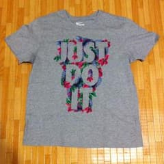 NIKE ボタニカル フラワー Tシャツ NIKE SBのサムネイル