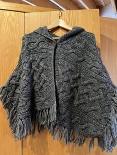 智子様専用【グリーンレーベルリラクシンズ】フード付きポンチョ　チャコールグレーのサムネイル