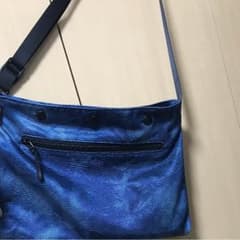 サコッシュのサムネイル