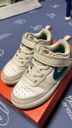 NIKE キッズスニーカー マジックテープ ホワイト グリーンのサムネイル