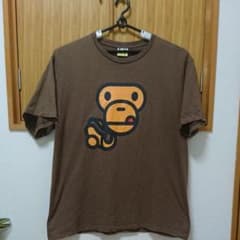 日曜日で、値下げします。アベイシングエイプのTシャツです。のサムネイル