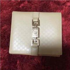 GUCCI財布のサムネイル