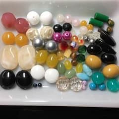 アクリルビーズ ヴィンテージ風 60個以上のサムネイル