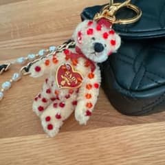 PRADA クマ型チャーム キーホルダーのサムネイル