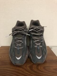 adidas YEEZY BOOST 700 V2 "MAUVE"のサムネイル