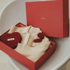 完売品】PINUE クリスマスボックス - メルカリ