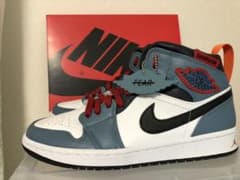 NIKE AIR JORDAN1MIDのサムネイル