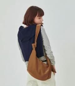 〈未使用!!〉ACOC GLOSSY HALFMOON 2WAY BAG