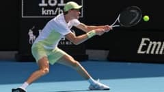 ナイキ　シナー　2025 全豪優勝ウェア　上下セット　JP:L ナイキ シナー 2025 全豪優勝ウェア 上下セット JP:L - メルカリ