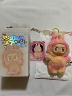 【正規品】ラブブ　POP MART ENERGY Loyaltyのサムネイル