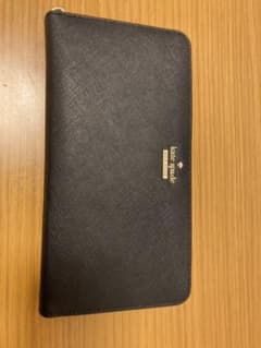 最終値下げ中！ケイトスペード kate spade 長財布のサムネイル